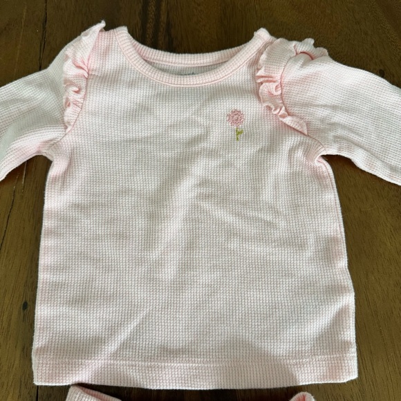 Carter’s Baby Girl Pink Waffle Fabric Outfit Long Sleeve and Pants Set 6M - Picture 2 of 5